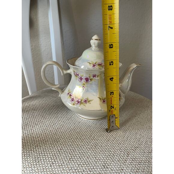 Vintage Floral Teapot Tea  Pot  2 Cups - Picture 9 of 9